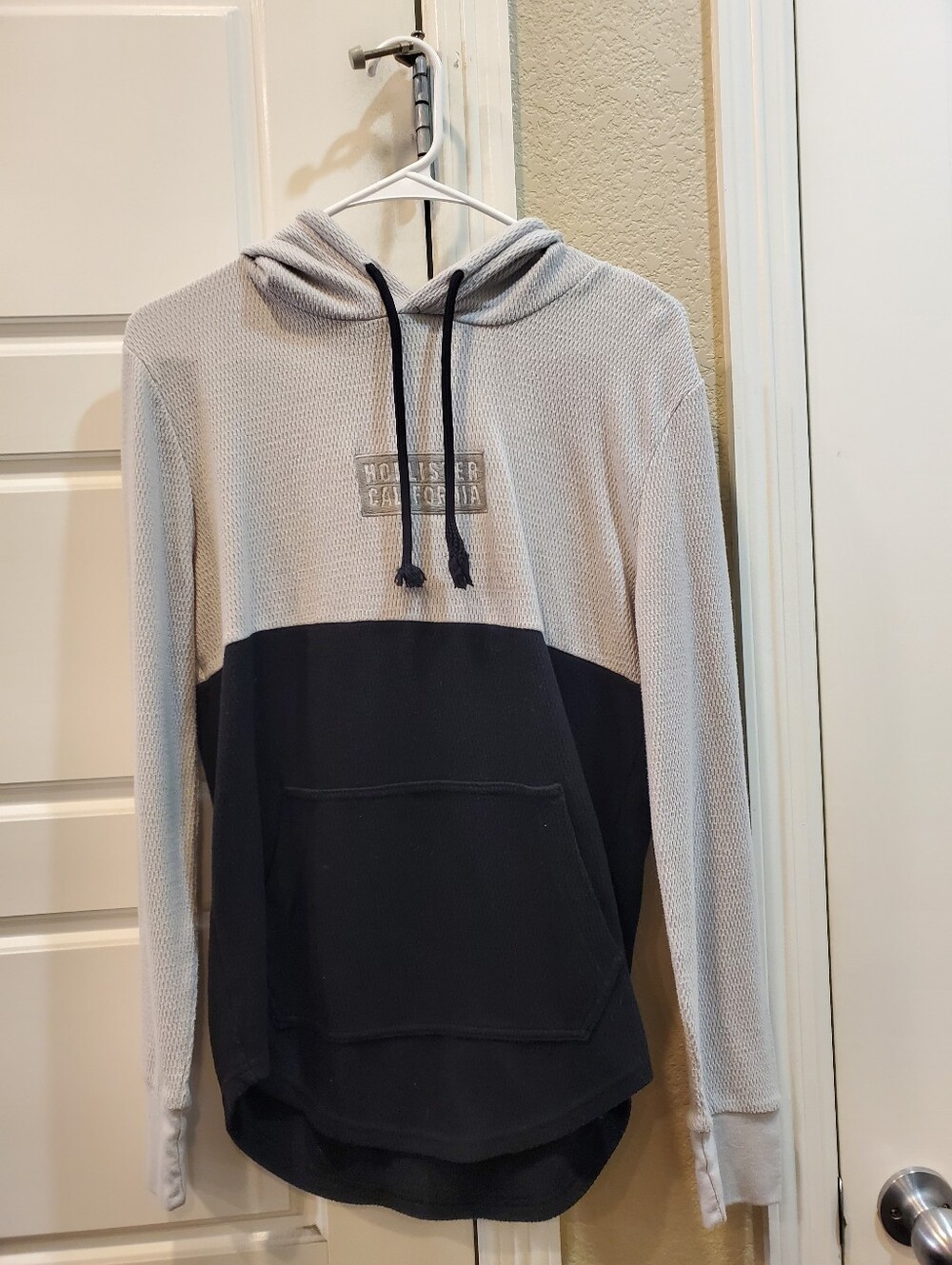 Hollister‎ Thermal